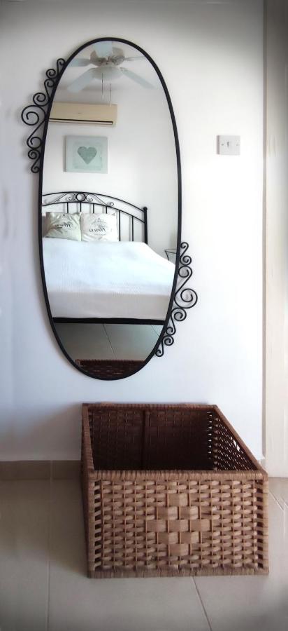 Apartment The Seaterra Reserve Penthouse With Mountains&seaviews And Rooftop Terrace Akanthou