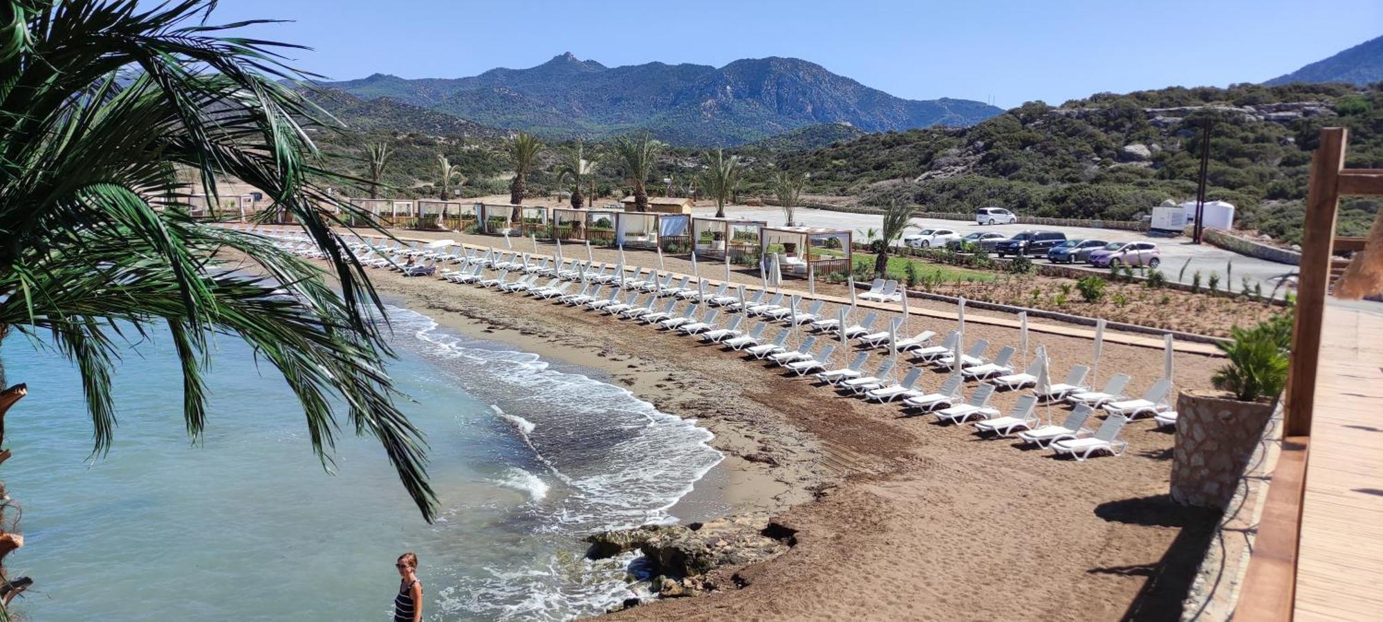 The Seaterra Reserve Penthouse With Mountains&seaviews And Rooftop Terrace Apartment Akanthou