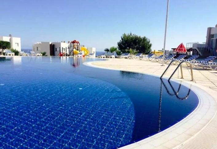 Apartment The Seaterra Reserve Penthouse With Mountains&seaviews And Rooftop Terrace *